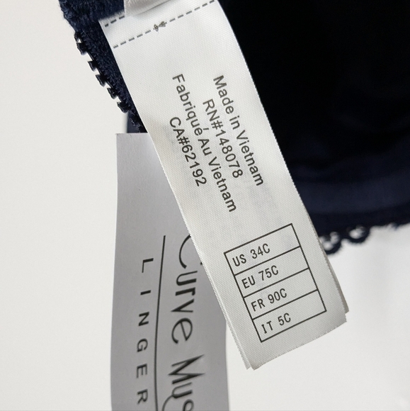 NWT‎ Curve Muse 34C Dark Blue Underwire Lace Trim Bra w/ Gemstone Detail Center - Picture 6 of 6